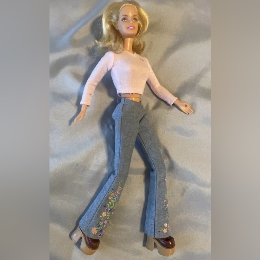 Vtg 1966 Twist & Turn Barbie Mod Bendable Legs Bell Bottoms Platform Boots